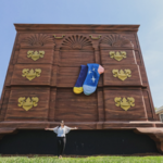 World's Largest Chest of Drawers