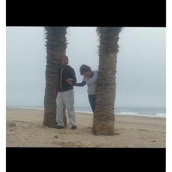 2012! Nelle and Ernest go to the beach in California