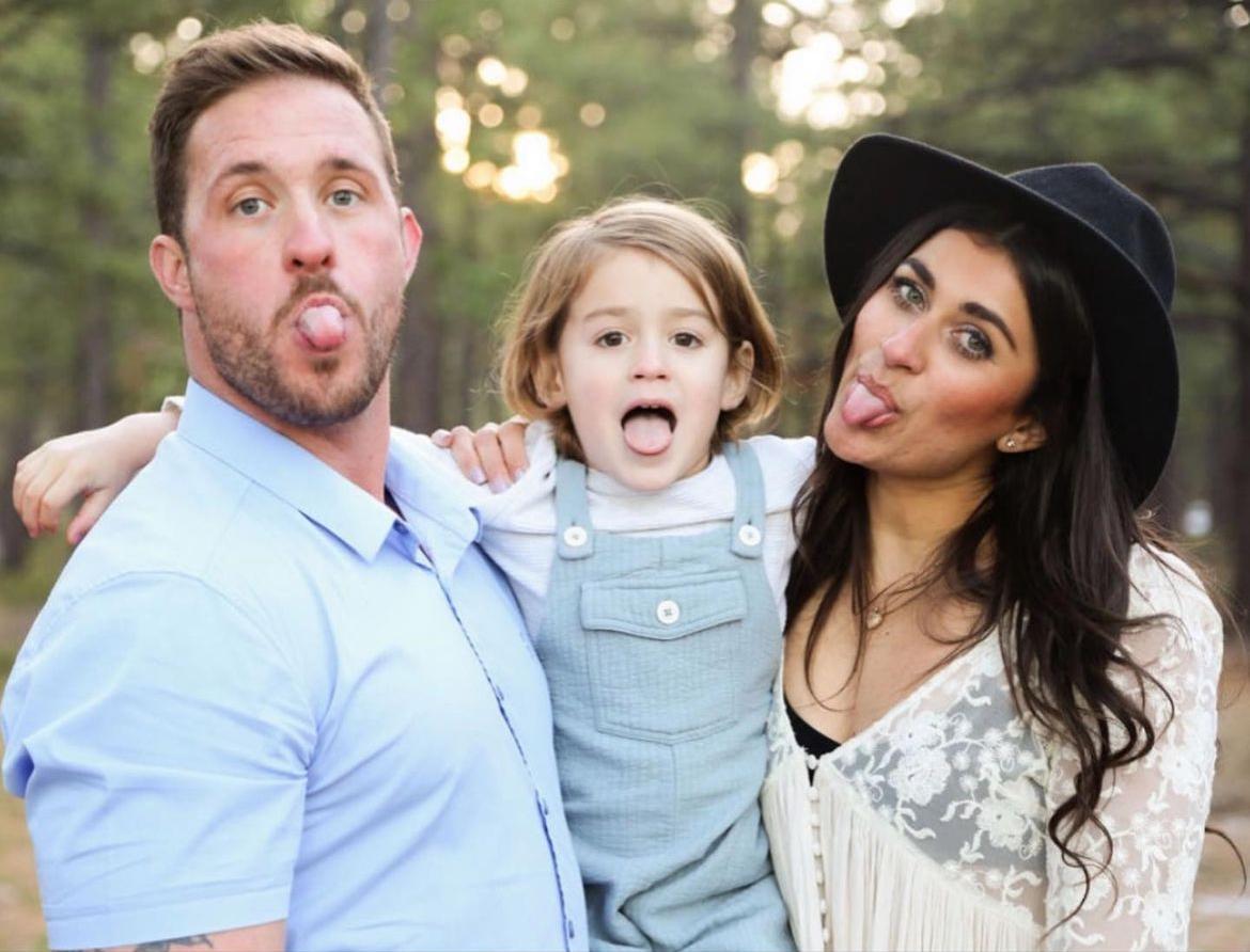 The Wedding Website of Bruna Lannes and Mathew Reed