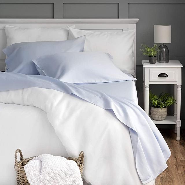 Welhome Premium 100% Egyptian Cotton Sheet | 4 Piece Set | Queen Size | Powder Blue | 300 Thread Count Long Staple Cotton | Deep Pocket Fitted Sheet Fits Mattress upto 16" | Silky Soft, Cozy & Durable
