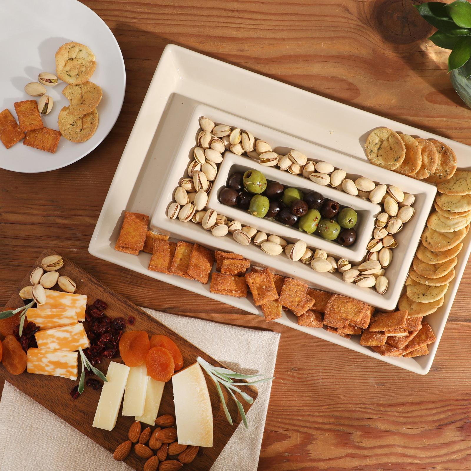 Gibson Elite, Gracious Dining 3-Section Rectangular Serving Tray