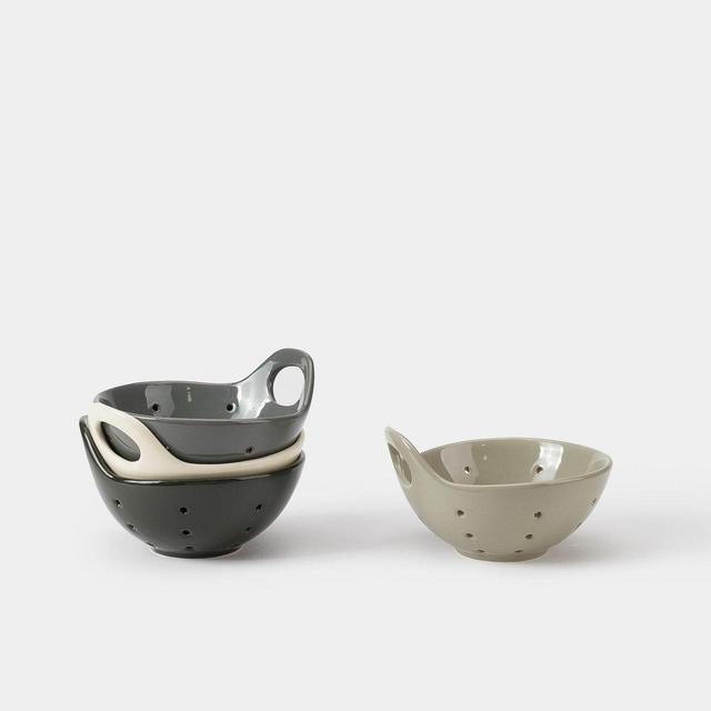 Arles Berry Basket
