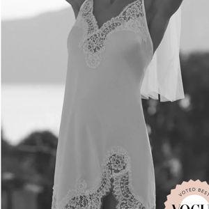 Sian Luxury Satin Slip White | Homebodii