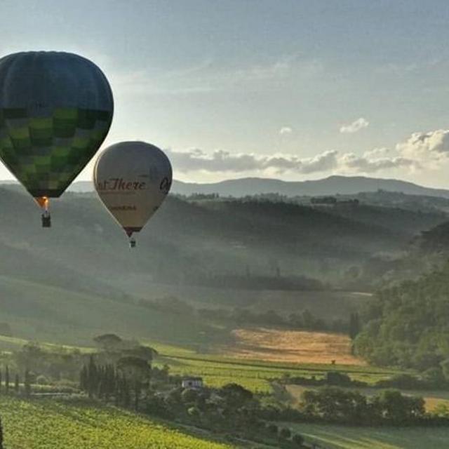 Champane Hot Air Balloon Brunch in Tuscany for 2
