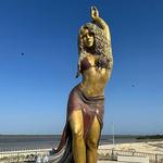 Estatua de Shakira Gran Malecón