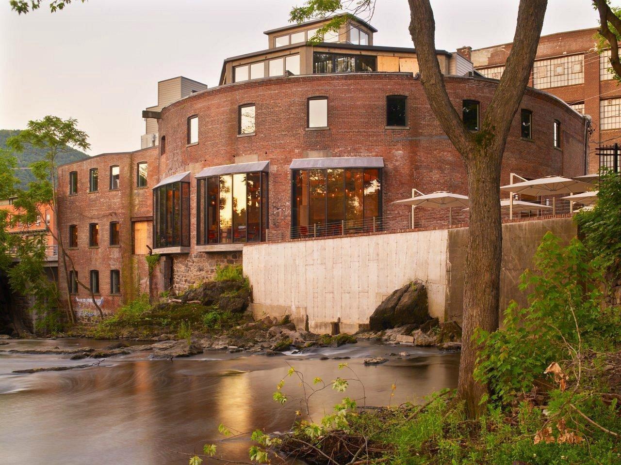 The Wedding Website of Erin Shea and Trevor White