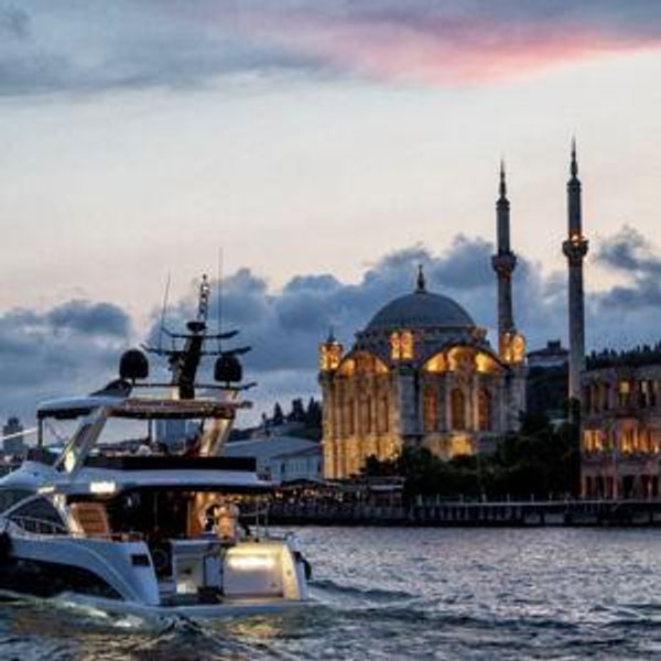 Istanbul Bosphorus Boat Tour
