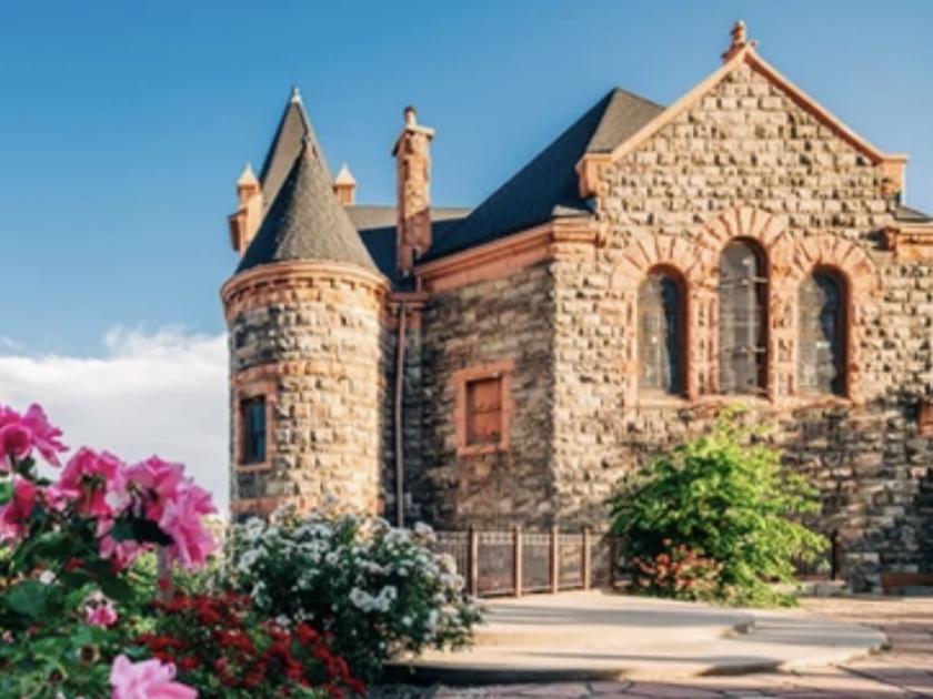The Wedding Website of Hannah shook and Garrett Shook