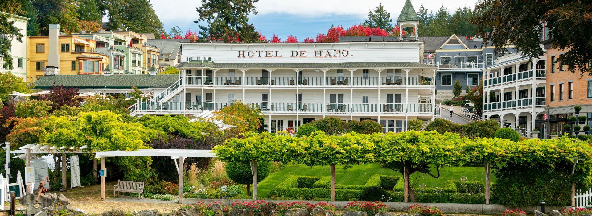 The Wedding Website of Rose Posadas and Tyler Meyer