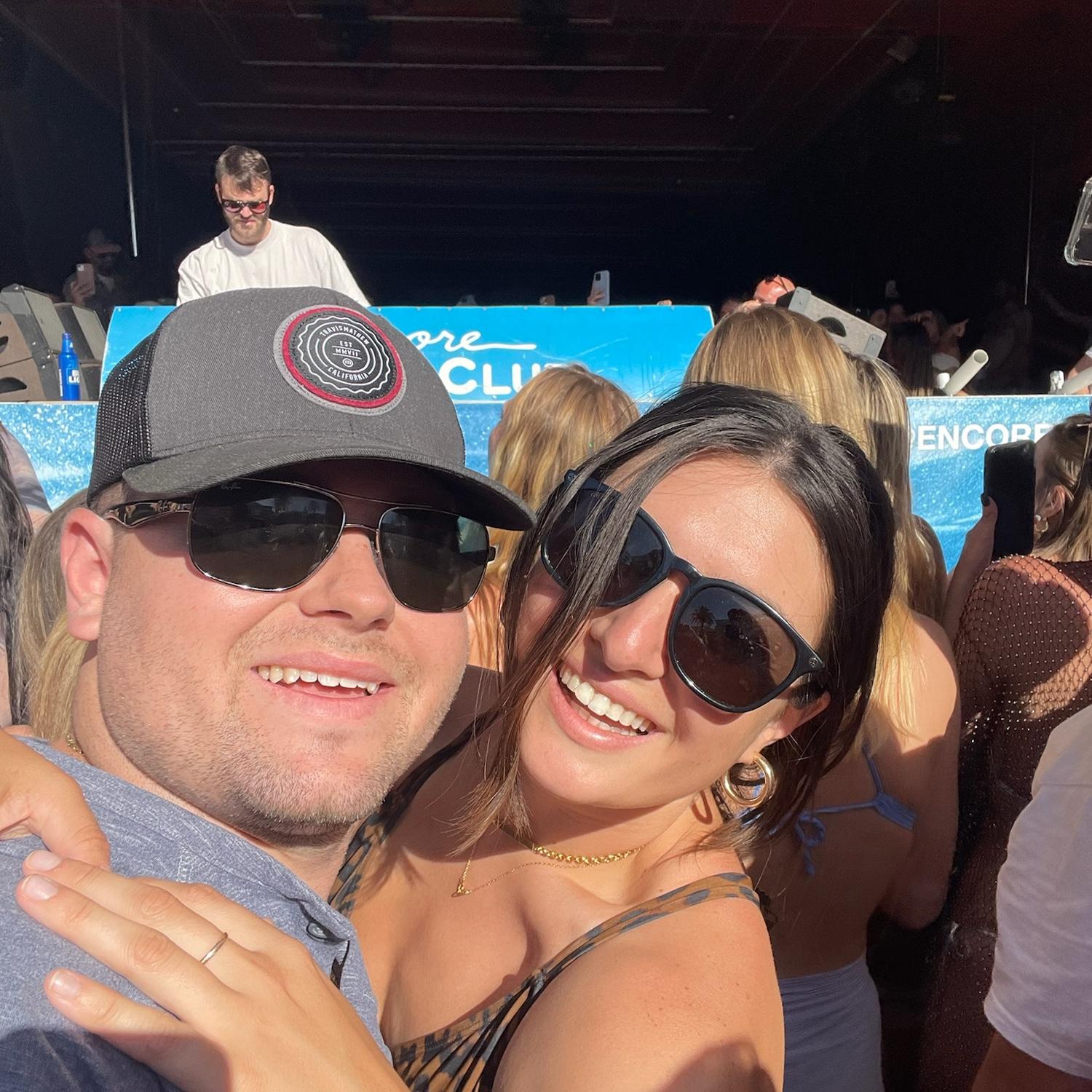 Vegas pool party!
