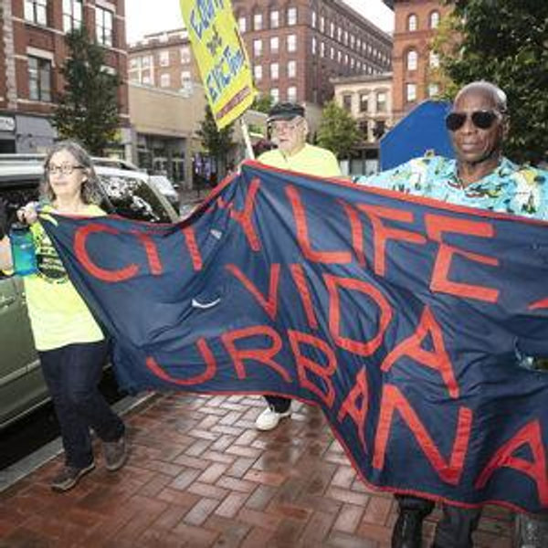 City Life / Vida Urbana Donation Fund