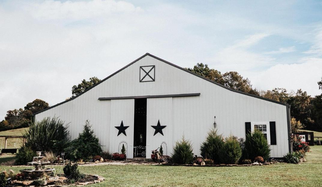 The Wedding Website of Raegan Metcalf and Nicolas Varner