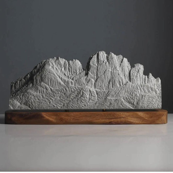 Seneca Rocks Sculpture (West Virginia)