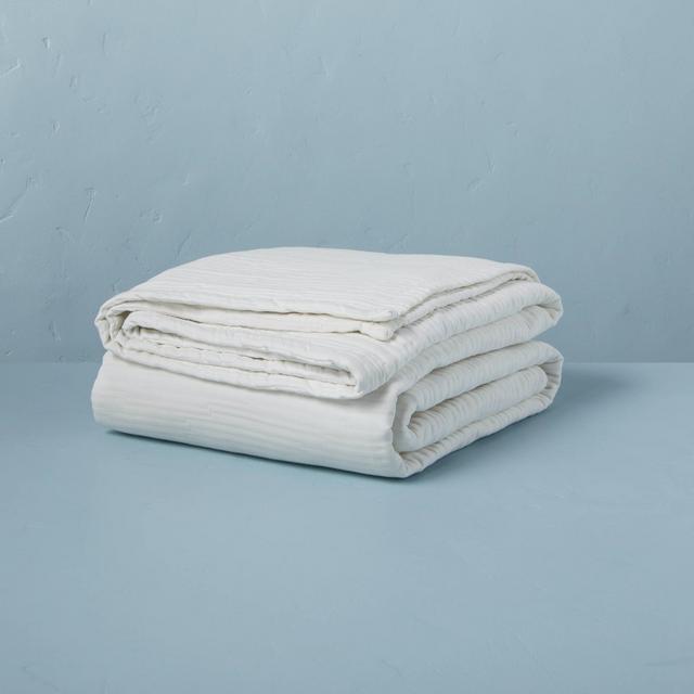 Full/Queen Solid Texture Matelassé Quilt Sour Cream - Hearth & Hand™ with Magnolia