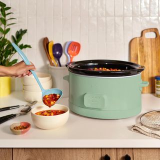 6 qt. Programmable Slow Cooker