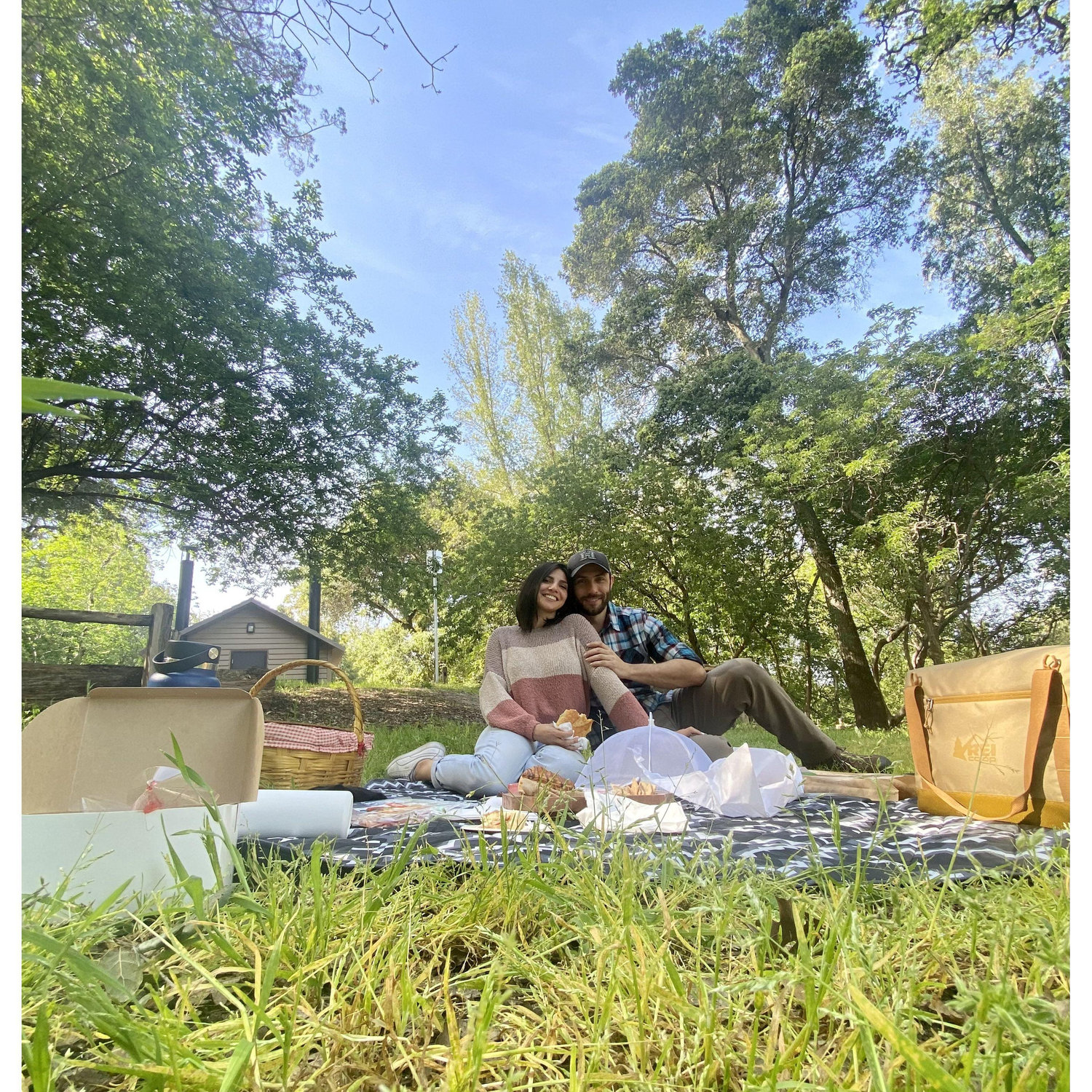 Third date was a picnic.. ❤️