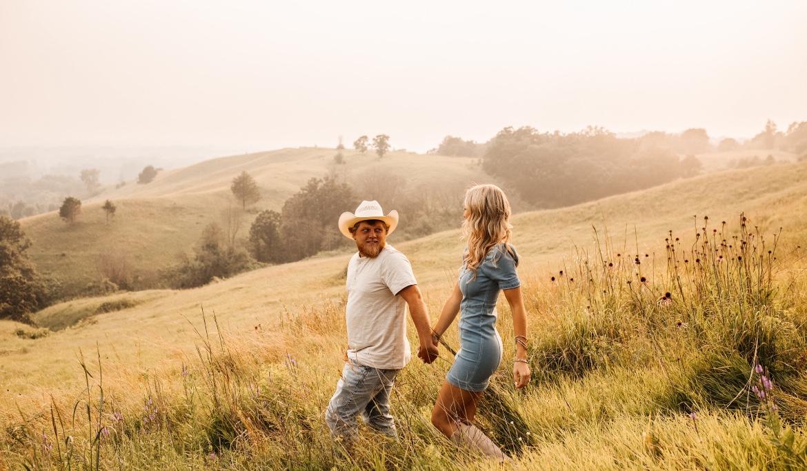 The Wedding Website of Hannah Metz and Connor Gilge