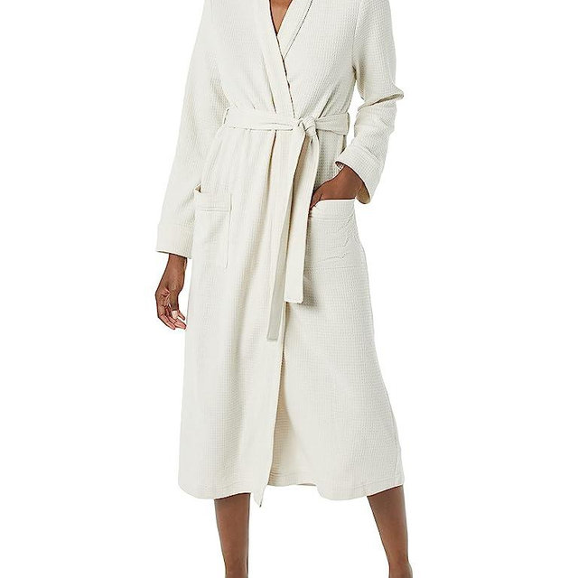 Amazon Essentials Women's Lightweight Waffle Full-Length Robe (Available in Plus Size)