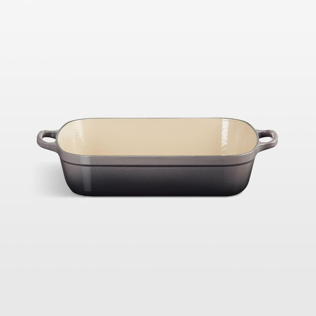 Le Creuset ® Signature 5.25-Qt. Oyster Enameled Cast Iron Roaster