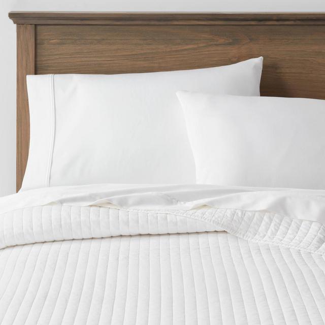 Full/QueenWashed Cotton Sateen Quilt White - Threshold™