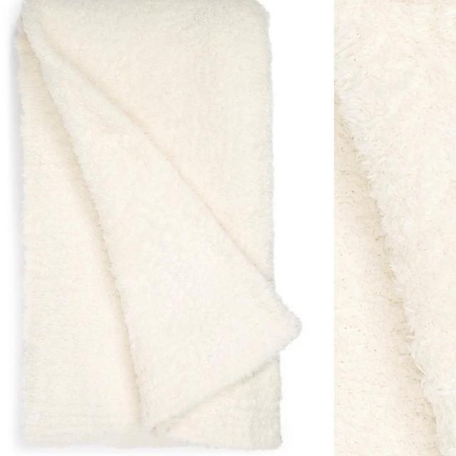 Cozy chic blanket