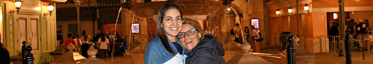 The Wedding Website of Montserrat Garcia and Saskia de Winter