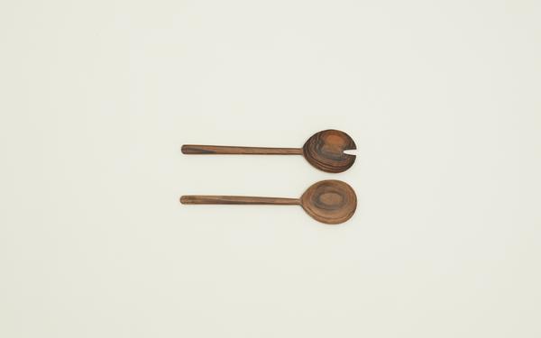 SIMPLE WALNUT SERVING SET