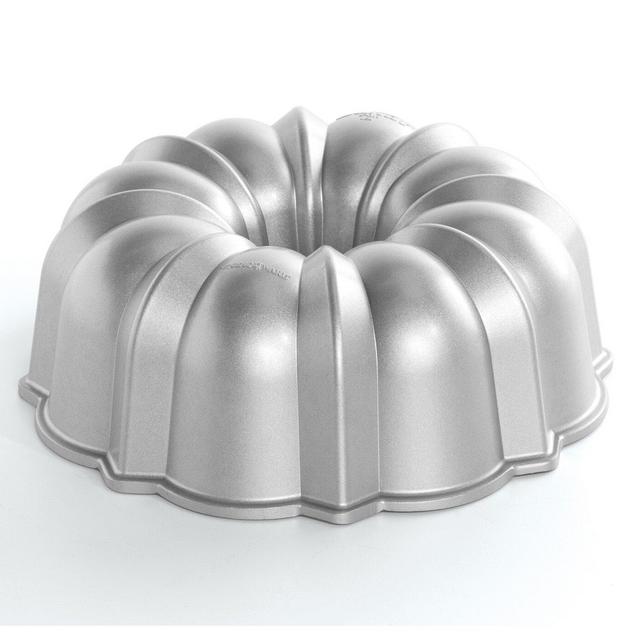 Nordic Ware Non-Stick Bundt Original Pan