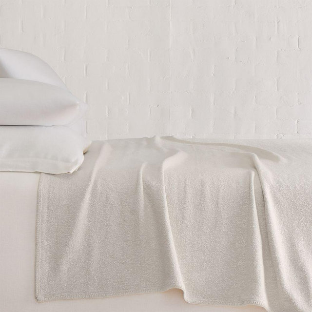 Woven Boucle Blanket Full/Queen Light Sand