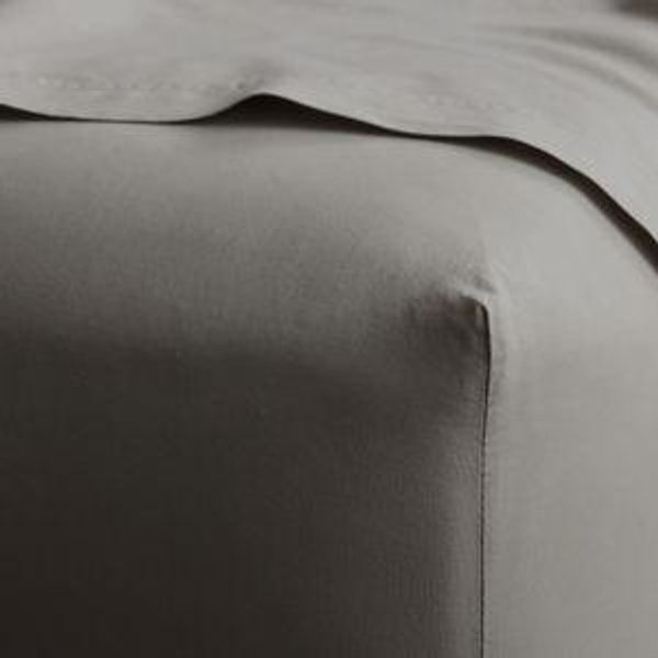 Italian Garment-Dyed Percale Fitted Sheet