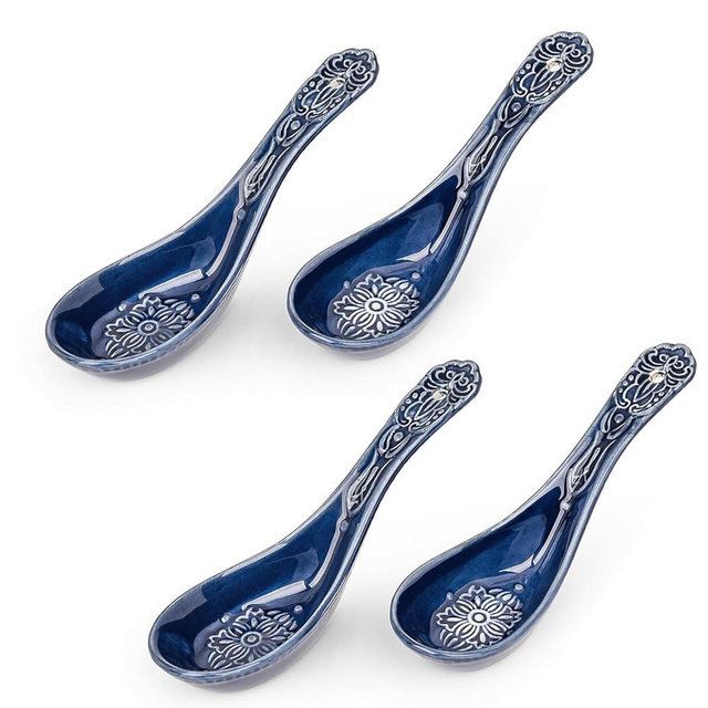 Sungmor Embossed Stoneware Fine Dining Dinnerware, Antique Baroque Style Porcelain 5.5 Inch Soup Spoons, Set of 4 Blue Ceramic Chinese Spoons, Asian Style Spoon for Miso Soup, Ramen, Dumpling
