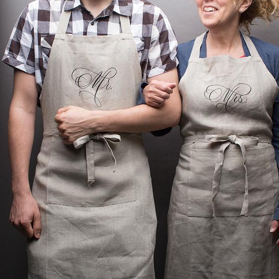 Mr & Mrs Aprons, Newlywed Gifts, Wedding Gift, Unique Wedding Gift, Wedding Shower Gift