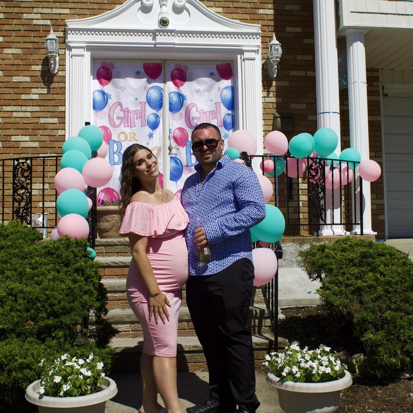 our gender reveal 💗💙