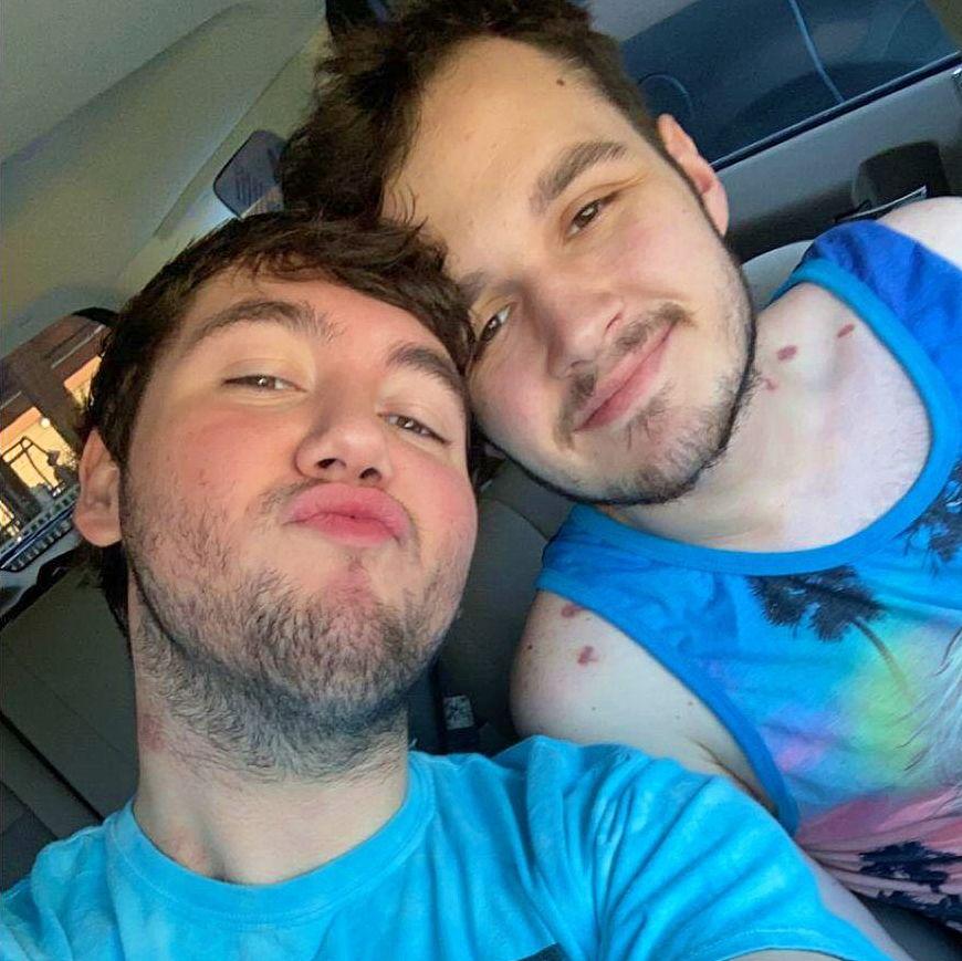 Just 2 Hippies in LOVE <3