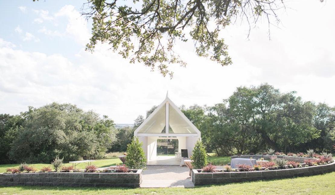 The Wedding Website of London Sarabia and Lucas Brown