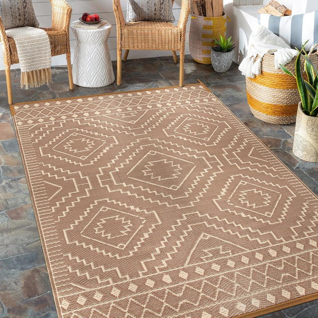 Wonnitar Waterproof Outdoor Rug 5x8, Reversible Plastic Straw RV Rug for Camping, Outside Patio Area Rug, Indoor Outdoor Portable Mat for Picnic Backyard Balcony Deck Decor (Beige & Brown,5'x8')