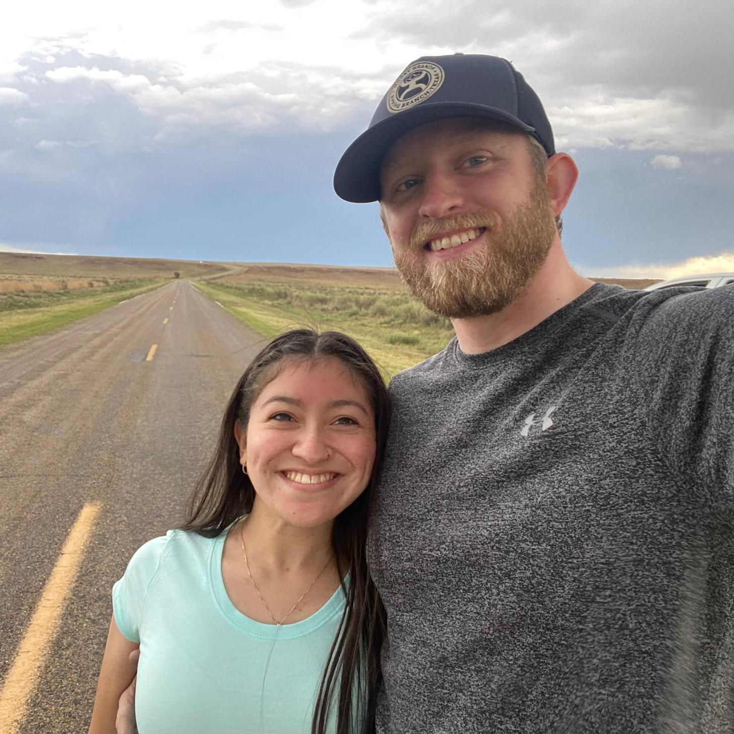 And it's one too many lonely nights
When the highway comes to be the way of life

Houston, Dallas, San Antonio, wind it up until I'm home
I've got fourteen gears to get you back in my arms