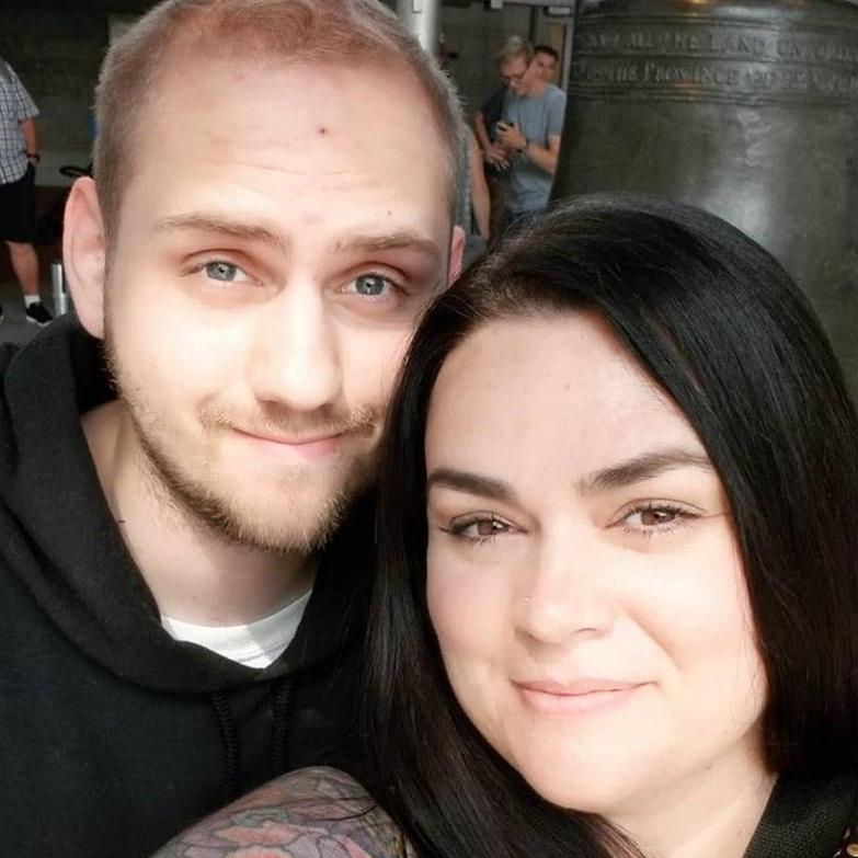 <3