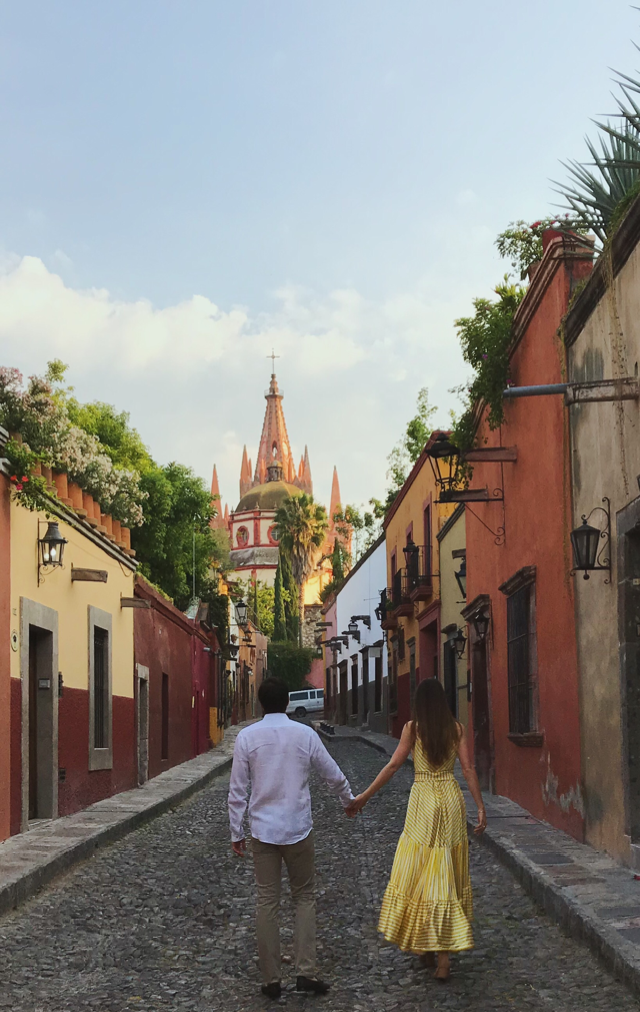 The Wedding Website of Carolina E and Jose Joaquin