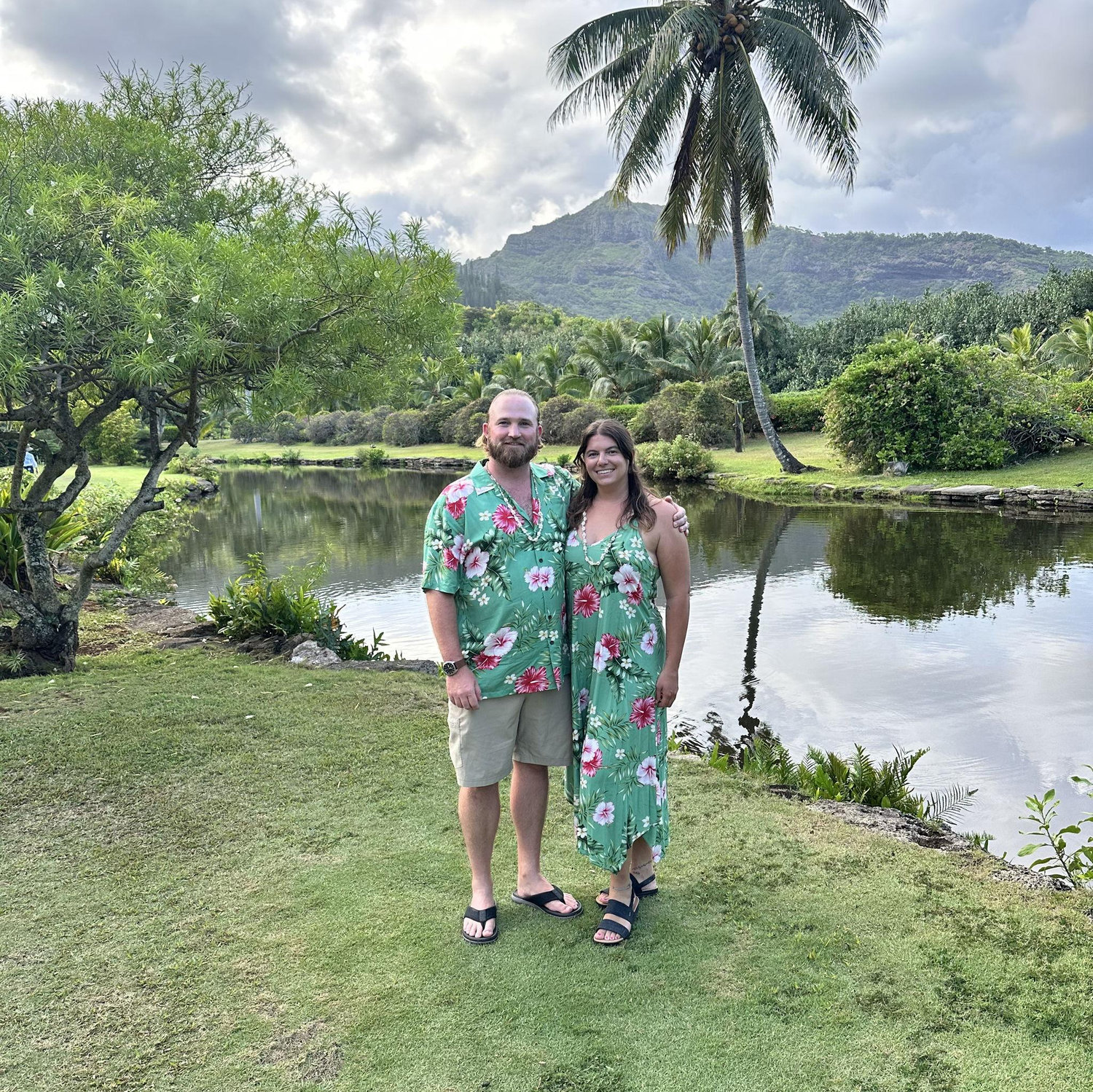 Yes, we are one of those couples that LOVES a good matching/coordinated outfit