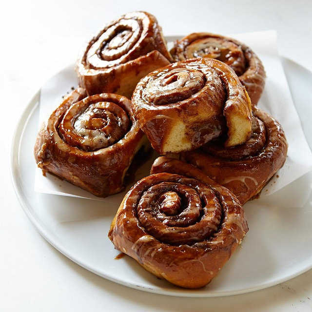 CRUST Cinnamon Rolls, Set of 12