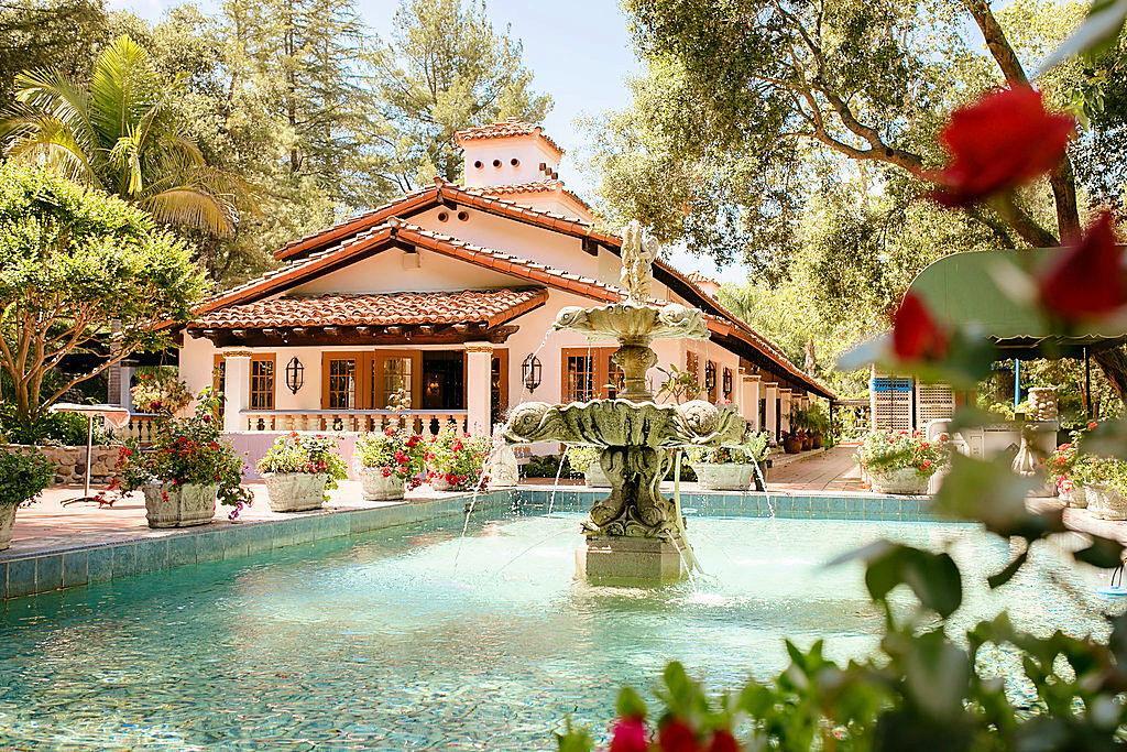 The Wedding Website of Jackie Doan and Denzil Mathew