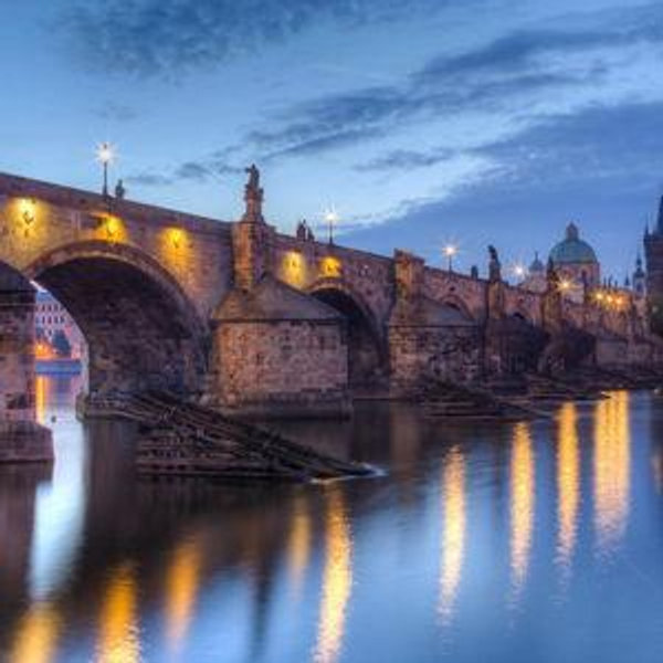 Honeymoon Excursion - Prague Folklore Dinner