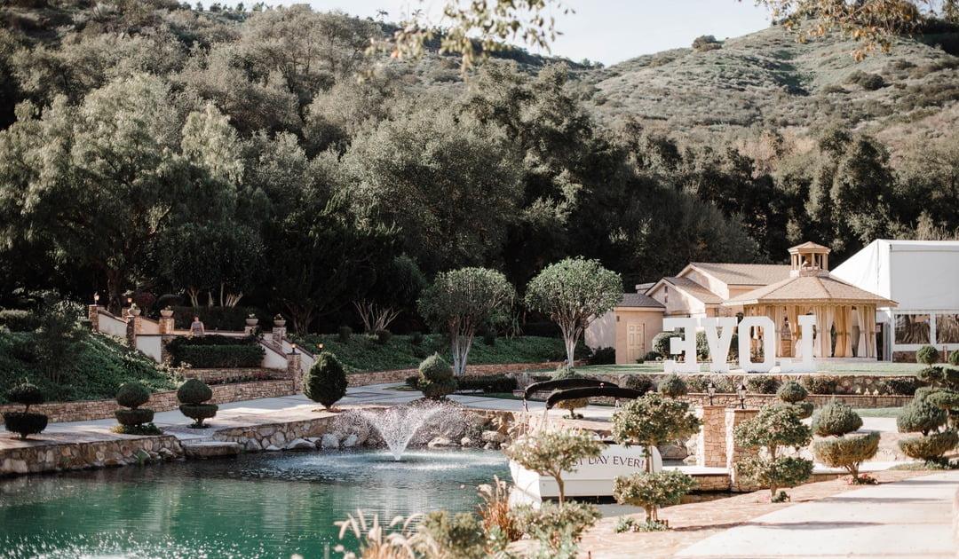 The Wedding Website of Maris Bell and Tommy Faught