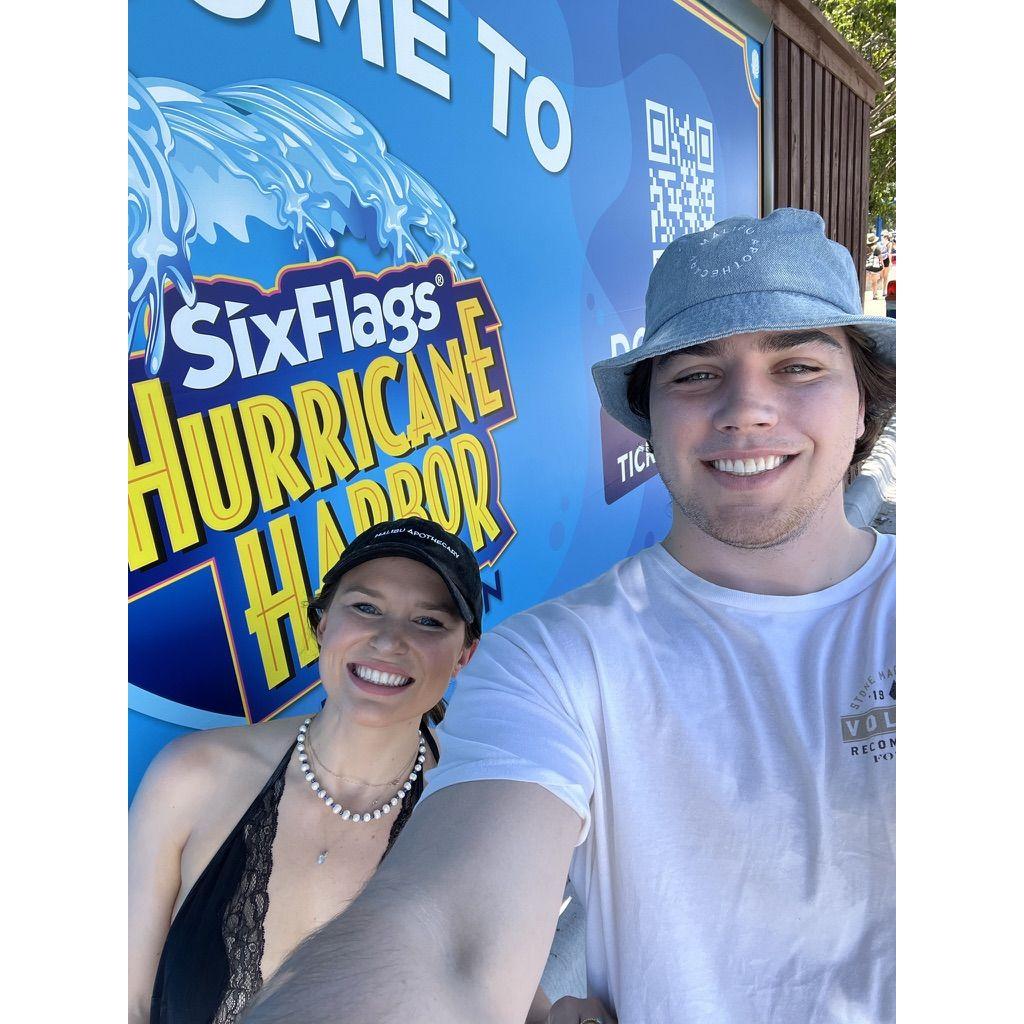 brand repping at hurricane harbor