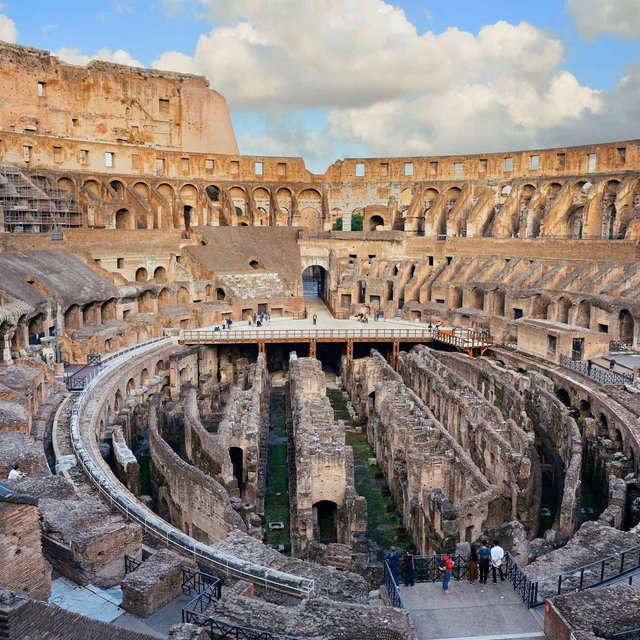Small Group Colosseum Arena Floor, Roman Forum and Palatine Hill Guided Tour
