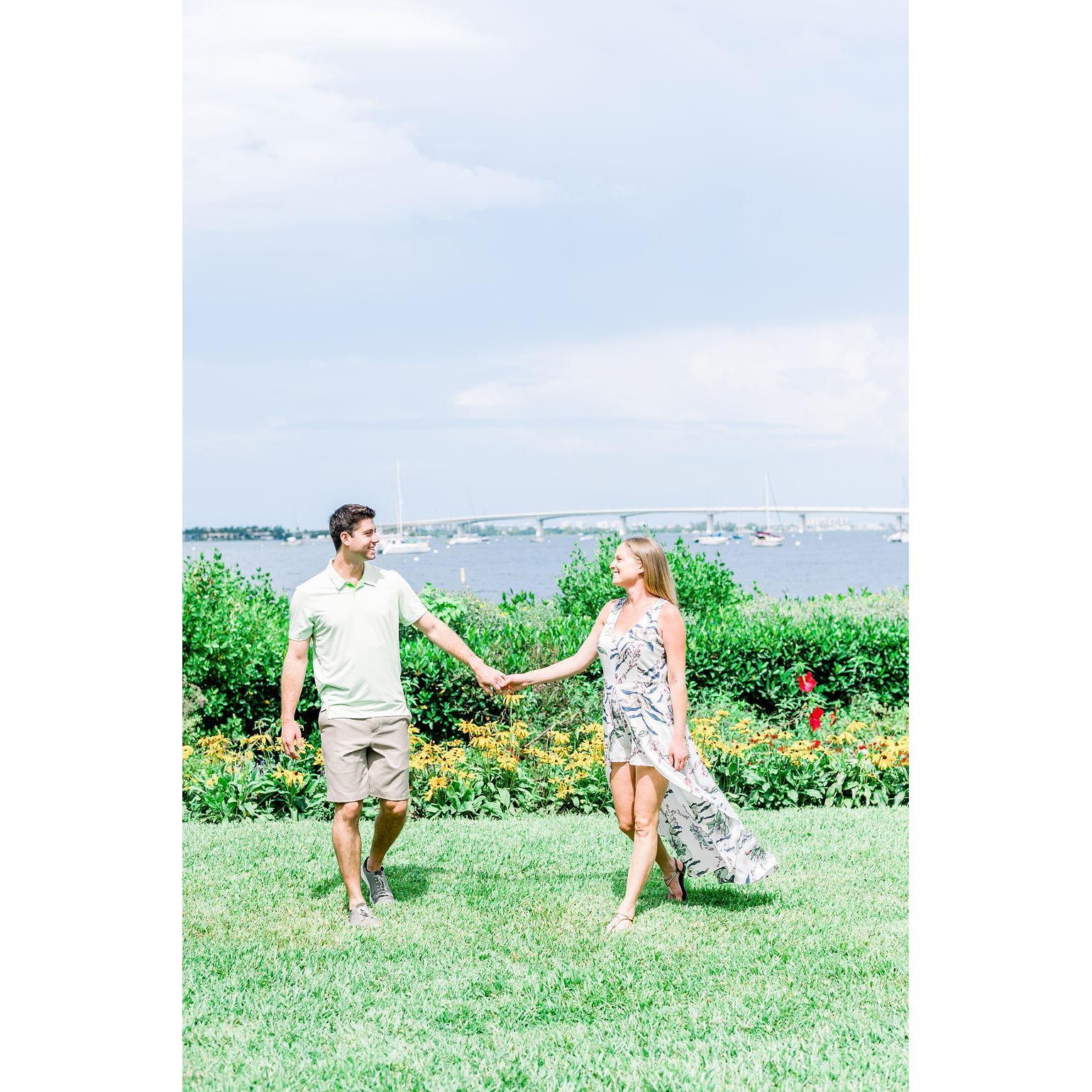 Engagement Shoot - Marie Selby Botanical Gardens - Photo Credit: Ashlee Nicole Photography