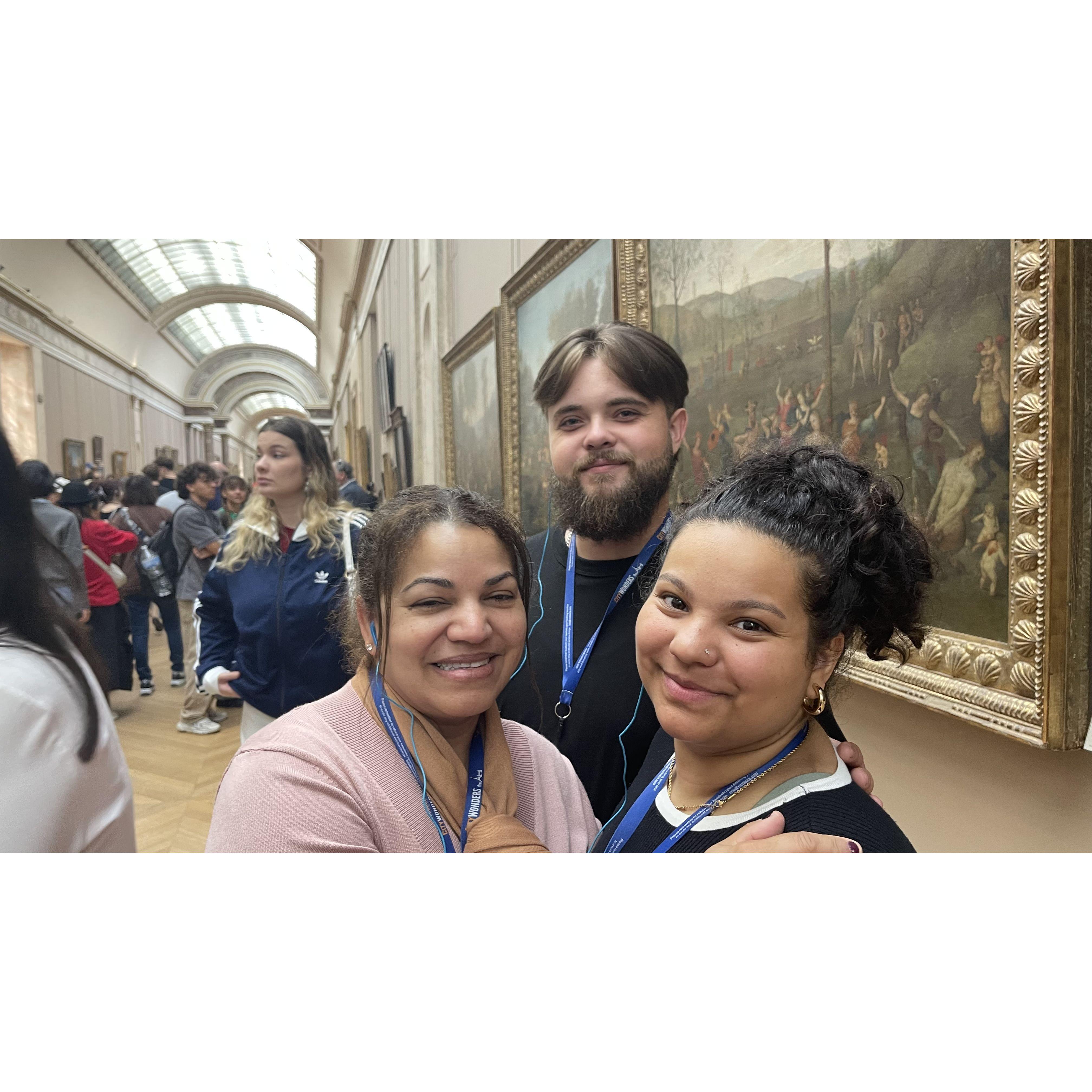 Looking for the Mona Lisa at the Louvre Museum