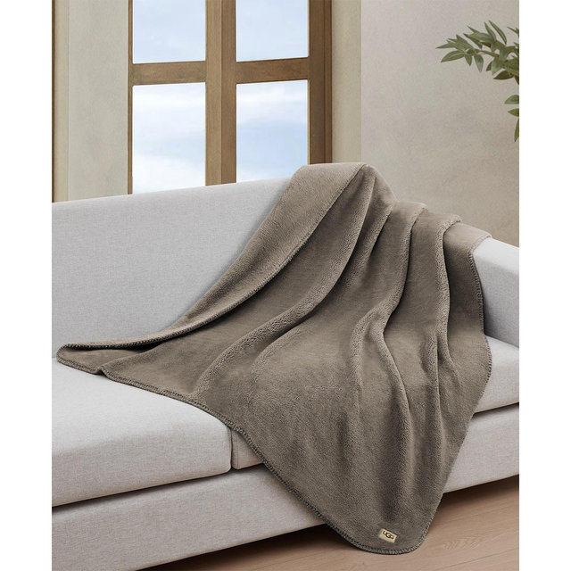 CLOSEOUT! UGG® Saige Plush Throw, 50" x 70"