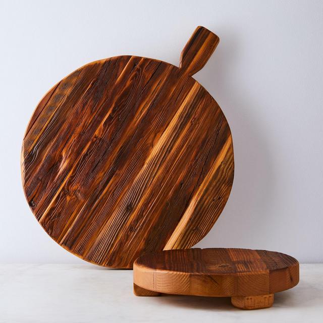 etúHOME Vintage-Inspired Reclaimed Wood Footed Serving Board